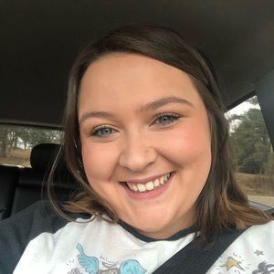 Meet your Posher, Caroline